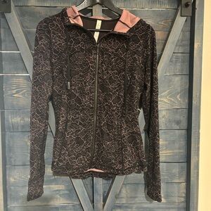 Lululemon Athletica Black and Pink Align Sweatshirt Size 8